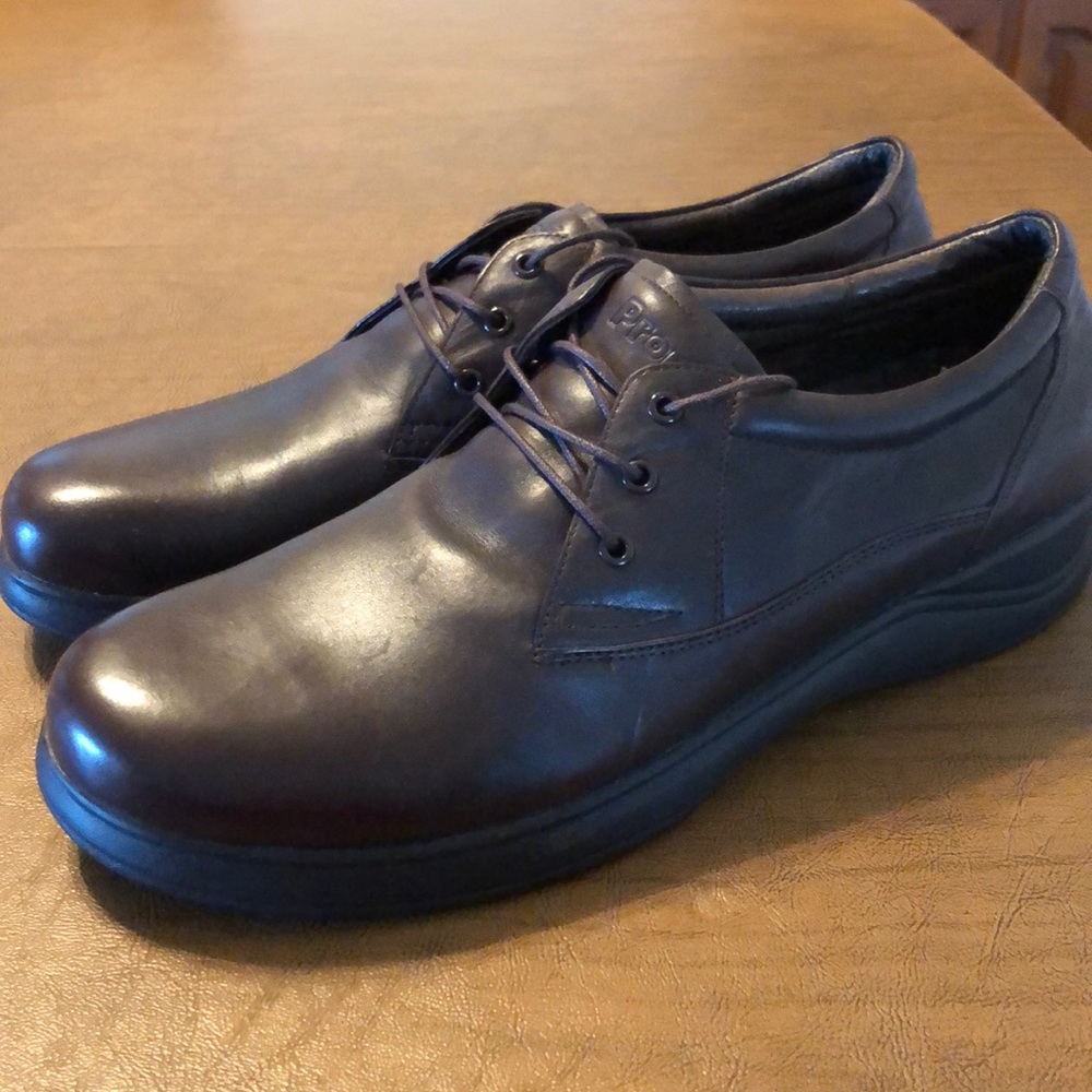 Brown Propet Elite Steel Shank Walking Shoes 10.5